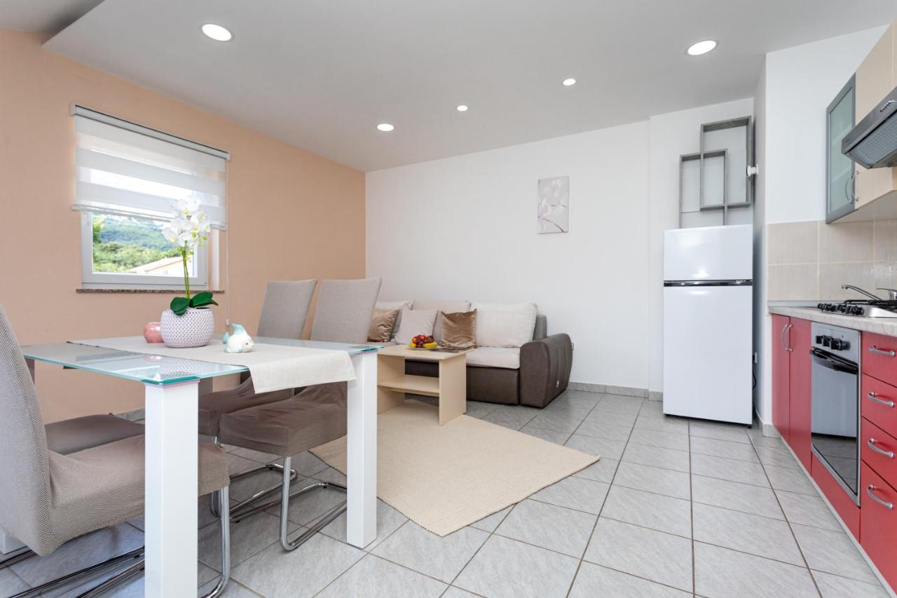 Apartments La Natalli Baska  Exterior photo